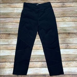 So Yoga High-Rise Capri Leggings